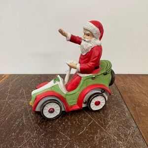 Vintage Flambro Santa Claus Car Figurine Music‎ Box "Santa Claus Is Coming"
